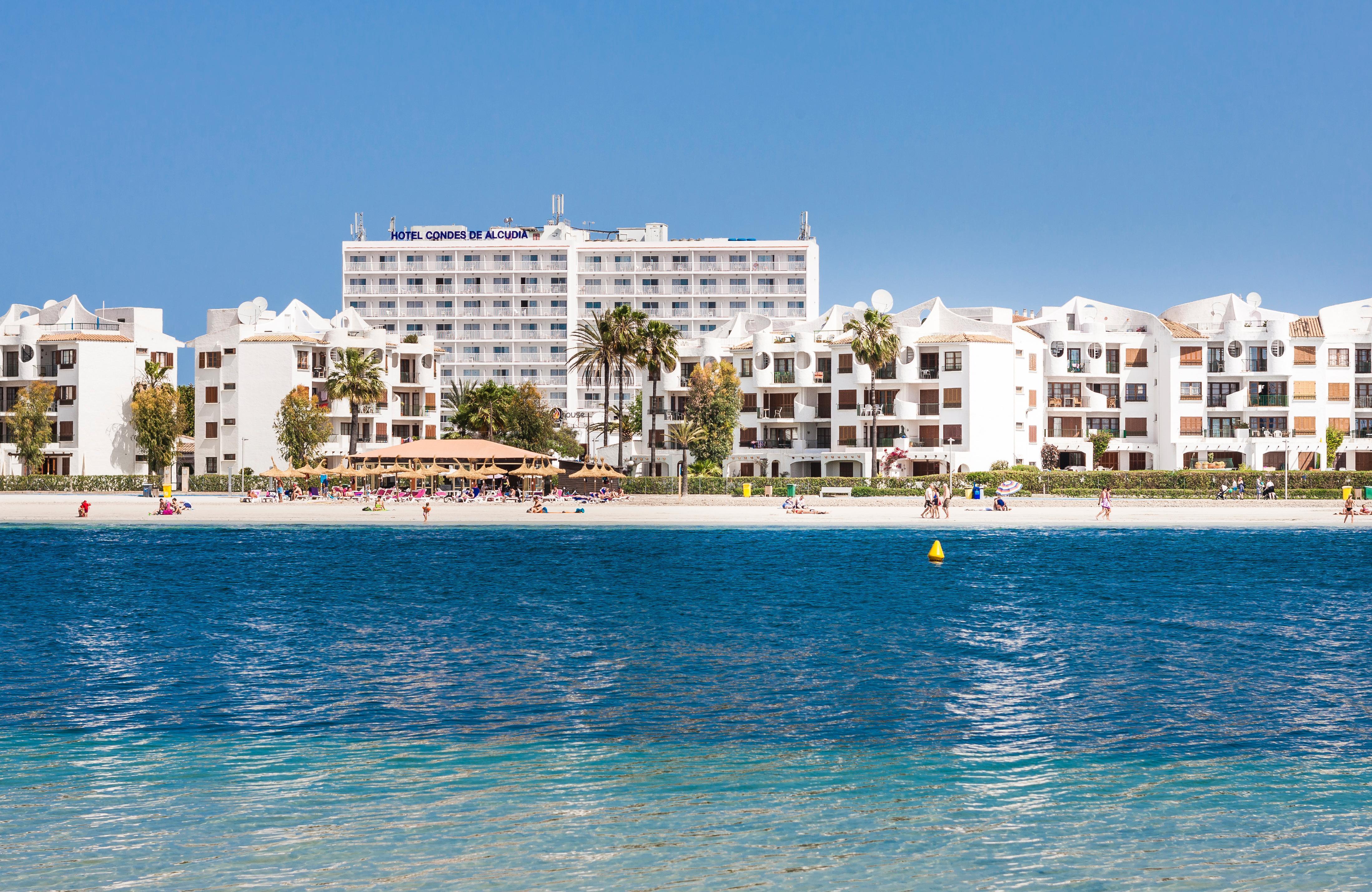 Отель Globales Condes De Alcudia Порто де Алькудиа Экстерьер фото