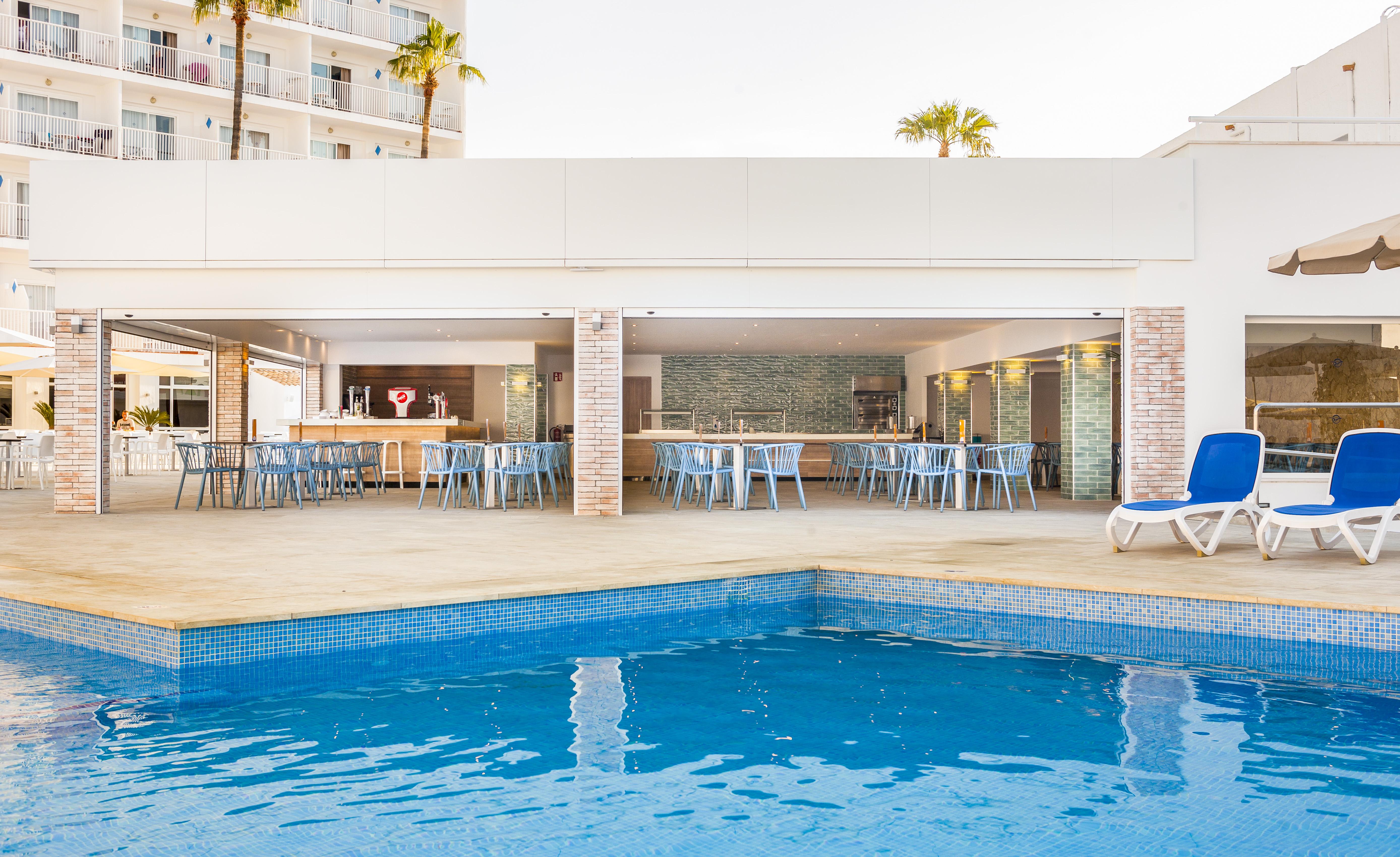 Отель Globales Condes De Alcudia Порто де Алькудиа Экстерьер фото