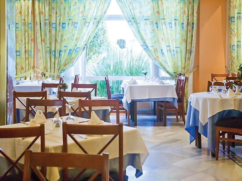 Отель Globales Condes De Alcudia Порто де Алькудиа Экстерьер фото